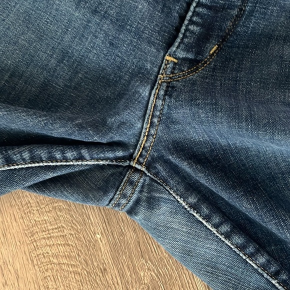 LEVI'S® 314 SHAPING STRAIGHT JEANS size 29 - Picture 4 of 7